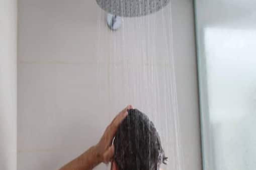 Winter Skin Care : ঠান্ডা ও গরম জল মিশিয়ে স্নান করুন