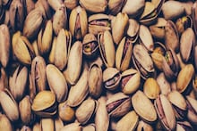একমুঠো পেস্তায় লুকিয়ে নানা সমস্যার সমাধান