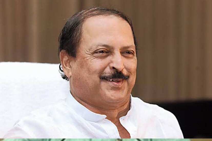 কলকাতার এক বড় অংশের মানুষের কাছে আজও তাঁর পরিচয় প্রাক্তন মেয়র হিসেবে ৷ তিনি ছিলেন কলকাতার প্রাক্তন মহানাগরিক। রাজ্যে তৃণমূল সরকারের আমলে মমতা বন্দ্যোপাধ্যায় মন্ত্রিসভায় মন্ত্রীর দায়িত্ব সামলোনোর আগেও তিনি কংগ্রেস জমানায় সিদ্ধার্থশঙ্কর রায়ের মন্ত্রিসভায় রাজ্যের মন্ত্রী হয়েছেন ৷ কিন্তু তাঁর মেয়র অস্তিত্ব কোনওদিনই তাঁর পিছু ছাড়েনি। ছায়ার মতো জুড়ে থেকেছে তাঁর সঙ্গে।
