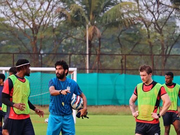 আইএসএলের একমাত্র ভারতীয় হেড কোচ খালিদ জামিল
