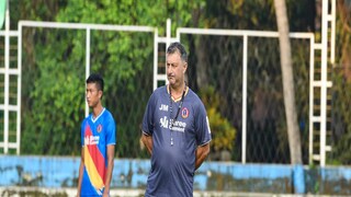 আজ তিন পয়েন্টের লক্ষ্যে ম্যানুয়াল ডিয়াজের লাল হলুদ