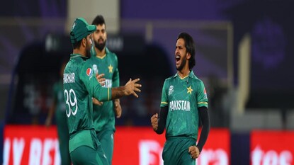 উইকেট নিয়ে সেলিব্রেশন পাকিস্তানের হাসান আলির উইকেট নিয়ে সেলিব্রেশন পাকিস্তানের হাসান আলির