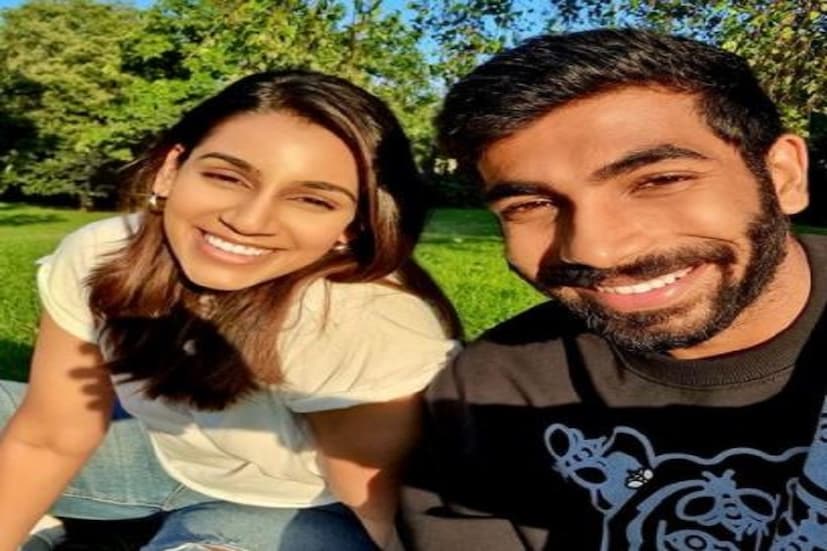 সঞ্জনা গণেশন স্পোর্টস অ্যাঙ্কার (Sports Anchor Sanjana Ganesan), ভারতীয় স্পিড স্টার জসপ্রীত বুমরাহর (Jaspreet Bumrah) স্ত্রী ৷ কম্পিউটার সায়েন্স নিয়ে লেখাপড়া করেন সঞ্জনা গণেশন ৷ বিভিন্ন বিনোদন মূলক অনুষ্ঠানের সঞ্চালনাতেও দেখতে পাওয়া গিয়েছে সঞ্জনা ৷ তিনি সৌন্দর্য কোনও অংশে কম নয় ৷ পুণের বাসিন্দা এই সুন্দরীর প্রেমে বহু যুবক পড়েন ৷ তাঁর ফ্যান ফলোয়ারের সংখ্যা অনেকটাই বেশি ৷ ছবি সৌজন্যে ইনস্টাগ্রাম ৷ 