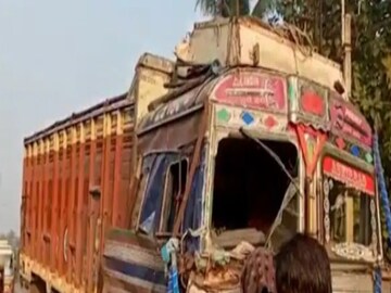 শনিবার ভোর রাতে ঘটে যাওয়া ঘটনায় মৃত্যু হয় ১৮ জনের।