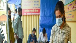 করোনা সংক্রমণ বাড়ছে বাংলায়