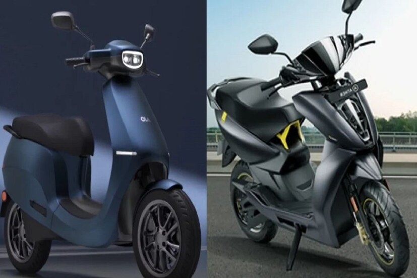 ডেলিভারি ডেট (Delivery Date) কোম্পানি এই ই স্কুটারের (E scooter) ডেলিভারির দিন স্থির করে ফেলেছে৷ ২০২২ -র শুরুর দিকে এই স্কুটার যারা বুকিং করবে তাদের ডেলিভারি দেবে৷ কোম্পানি বলেছে ব্যাটারি একটা অপশন দিচ্ছে৷ অর্থাৎ ক্রেতা ব্যাটারি যুক্ত কিম্বা ব্যাটারি ছাড়া এই বাইক কিনতে পারবে৷ যারা ব্যাটারি ছাড়া বাইক কিনবেন তারা কোম্পানির সোইয়পিং নেটওয়ার্ক ব্যবহার করতে পারবেন৷