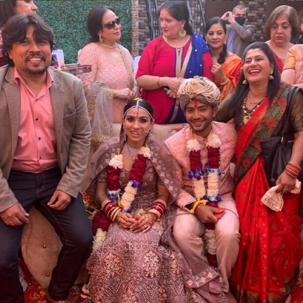 ভারতীয় ক্রিকেটে উন্মুক্ত চাঁদের উত্থান রকেটের মতো। তবে তাঁর কেরিয়ারের গ্রাফ ঠিক ততটাই তাড়াতাড়ি মুখ থুবড়ে পড়ে। সিনিয়র ভারতীয় দলে তাঁর ঠাঁই হয়নি। সেই আক্ষেপ ও অভিমানেই অবসর নিয়ে নেন তিনি। তাও এত কম বয়সে!