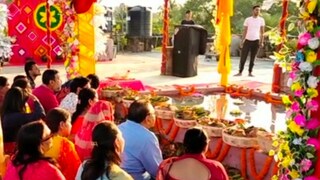 নদী বা পুকুর ধারে নয়! একেবারে অভিনব কায়দায় হলো ছট পুজো নদী বা পুকুর ধারে নয়! একেবারে অভিনব কায়দায় হলো ছট পুজো