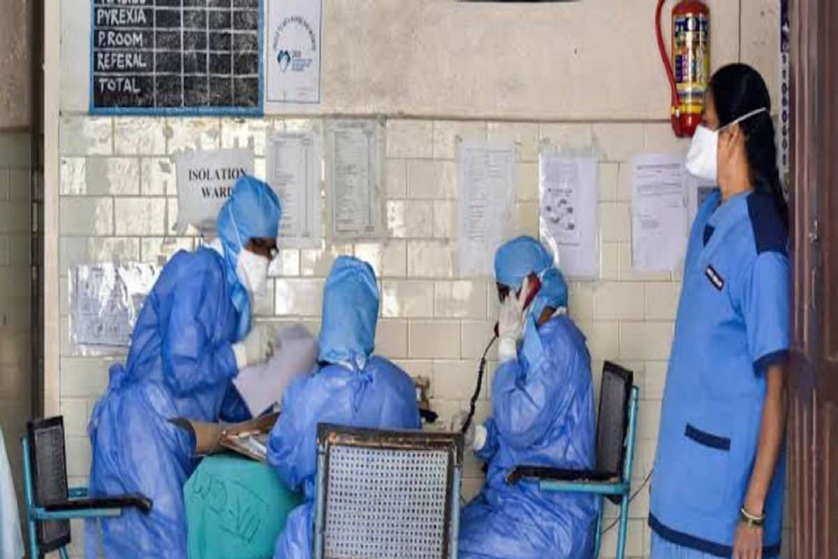 West Bengal Coronavirus Update: রাজ্যে করোনা সতর্কতার বাঁধন আলগা, দুই জেলা নিয়ে দুশ্চিন্তা রয়েই যাচ্ছে!