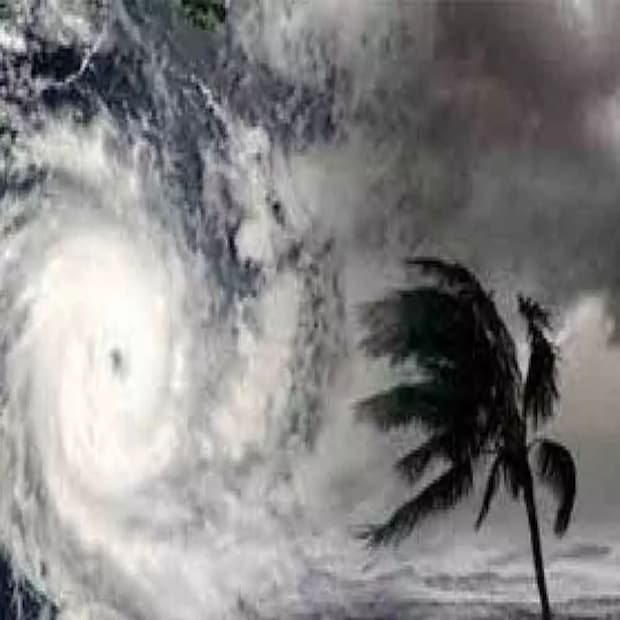 ঘূর্ণিঝড়ের (West Bengal Cyclone Jawad Alert) কথা মাথায় রেখে ১২ টি জেলায় এনডিআরএফ মোতায়েন (NDRF Deployment) করা হবে। এখনও পর্যন্ত ৮-টি দল মোতায়েন করা হয়েছে। একটি দল কল্যাণী, একটি দীঘা, একটি কাকদ্বীপ, একটি সন্দেশখালি, একটি আরামবাগ, একটি খড়গপুর এবং দুটি টিম রয়েছে কলকাতায়। আগামিকালের মধ্যে এনডিআরএফ-এর আরও ৮-টি দল মোতায়েন করা হবে। (West Bengal Cyclone Jawad Alert)