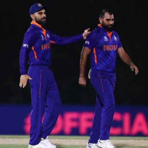বিশ্বসেরা ভারতীয় দলের নামডাক গোটা ক্রিকেটবিশ্বে। কিন্তু এমন দল দুটি ম্যাচ খারাপ খেলায় এখন চর্চা চারিদিকে। ৯ বছরের মধ্যে এই প্রথম ভারতীয় দল কোনও আইসিসি টু্নামেন্টের ফাইনালে পৌছতে পারল না।