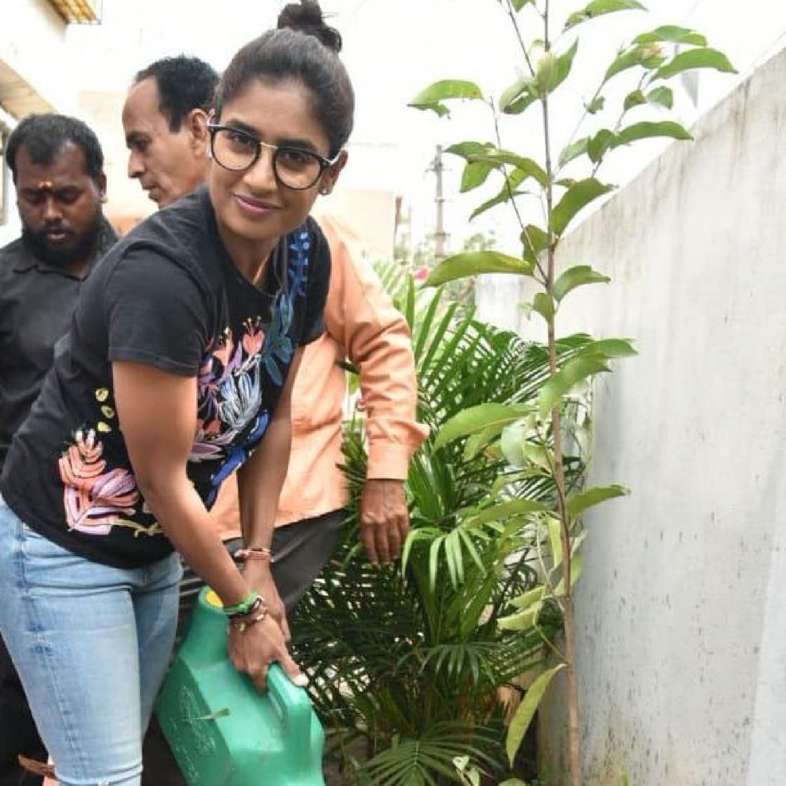 রূপ এবং গুণ, দুইয়েরই অধিকারি তিনি। ৩৮ বছর বয়স হয়ে গিয়েছে তাঁর। খ্যাতির পাহাড়ে চড়েছেন। তবুও এখনও বিয়ে করেননি কেন! মিতালি রাজ এতদিনে জানালেন বিয়ে না করার আসল কারণ।