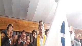 পাহাড়ে নয়া দল 'হামরো পার্টি'র আত্মপ্রকাশ। পাহাড়ে নয়া দল 'হামরো পার্টি'র আত্মপ্রকাশ।
