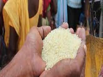 Ration Card: বিরাট সিদ্ধান্ত! Corona Vaccination-এর শংসাপত্র দেখালেই পাবেন রেশন
