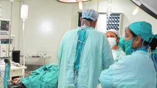 মনে করা হয়, বিছানার চাদর সাদা হলে ,তাতে রোগীর মানসিক স্বাস্থ্য ভাল থাকে৷