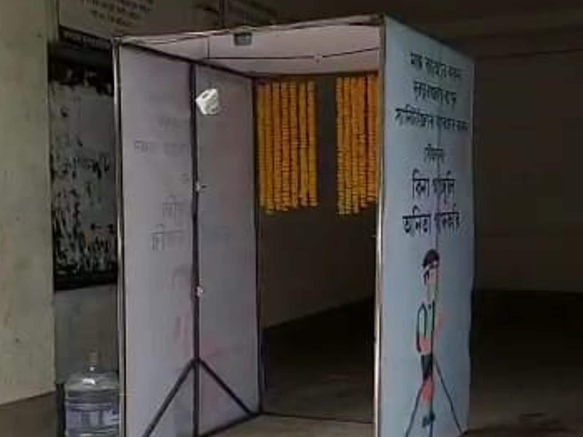 Bardhaman News: করোনার জন্য স্কুলে স্যানিটাইজার টানেল বসানোর উদ্যোগকে ঘিরে তুমুল গোলমাল
