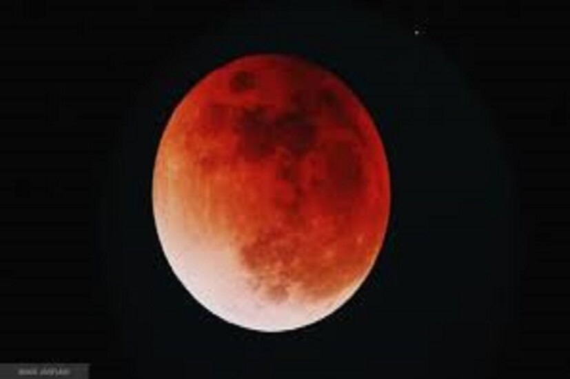 এই চন্দ্রগ্রহণের (Lunar Eclipse 2021) খারাপ বা কু-প্রভাব ১৫ দিন পর্যন্ত থাকে ৷ তাই এই সময়ে অত্যন্ত সাবধানে থাকাটা দরকার (Astrological Prediction) ৷ প্রতীকী ছবি ৷