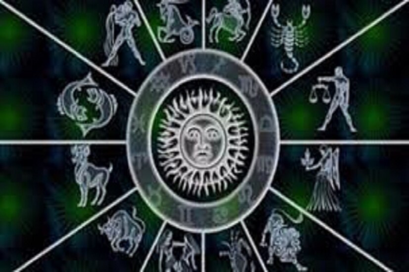 ধনু (Sagittarius Horoscope, Dhanu Rashifal, 21 November 2021): আর্থিক লাভ হওযার সম্ভাবনা রযেছে ৷ পরিবারে শান্তি বজায় থাকবে ৷ চাকরিজীবীদের অর্থপ্রাপ্তি হবে, সহকর্মীর প্রশংসা পাবেন ৷ কর্মক্ষেত্রে আসবে সাফল্যও ৷ ভাল থাকবে শরীর স্বাস্থ্য ৷ বিরোধীপক্ষ ও শত্রুরা পরাজিত হবেন ৷ সংযোমে থাকুন, যেকোনও মন্দকে রুখে দিন ৷ প্রতীকী ছবি ৷