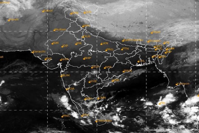 আগামী ২৪ ঘণ্টায় শৈত্যপ্রবাহের পরিস্থিতি পাঞ্জাব হরিয়ানা রাজস্থান এ। তাপমাত্রার উত্তরপশ্চিম ভারতের রাজ্যগুলি তে। ৪৮ ঘণ্টা পর ফের তাপমাত্রা বাড়বে উত্তর-পশ্চিম ভারতের রাজ্যগুলি তে। নভেম্বর মাসের শেষের দিকে পশ্চিমী ঝঞ্ঝার প্রভাবে তুষারপাতের সম্ভাবনা জম্বু কাশ্মীর লাদাখ মুজাফফরপুর সহ উত্তর-পশ্চিম ভারতের বেশকিছু রাজ্যে। আগামী কয়েকদিন তাপমাত্রা কমবে মধ্যপ্রদেশ সহ মধ্যভারতের এবং পূর্ব ভারতের রাজ্যগুলি তে। ৩ থেকে ৫ ডিগ্রি পর্যন্ত তাপমাত্রা কমার সম্ভাবনা।