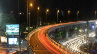 মা ফ্লাইওভারে ফের দুর্ঘটনা 