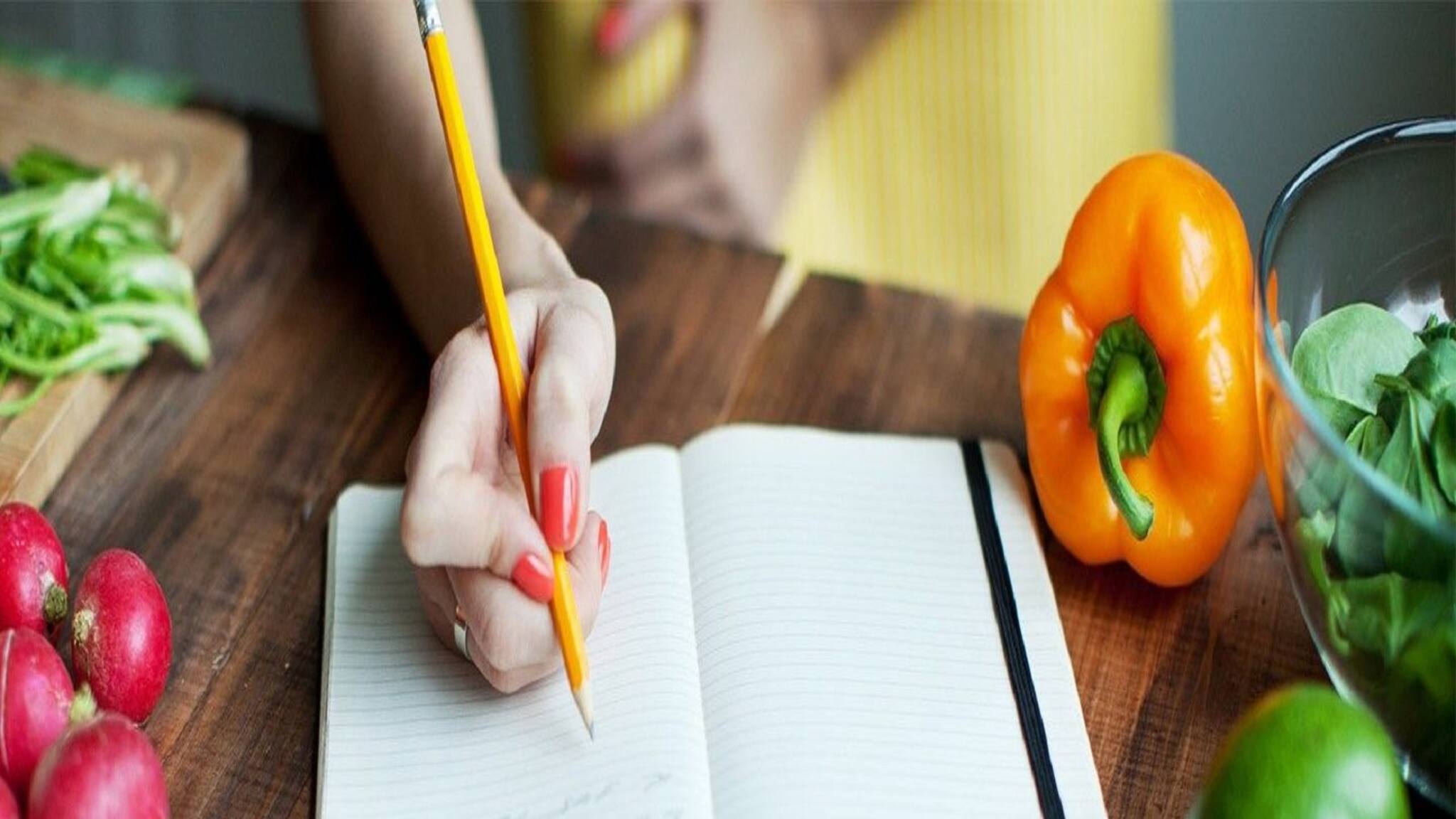 Weight Loss Without Dieting: ডায়েট-দৌড় না, এবার পেট ভরে খেয়ে ঝটপট ওজন কমান! জানুন...