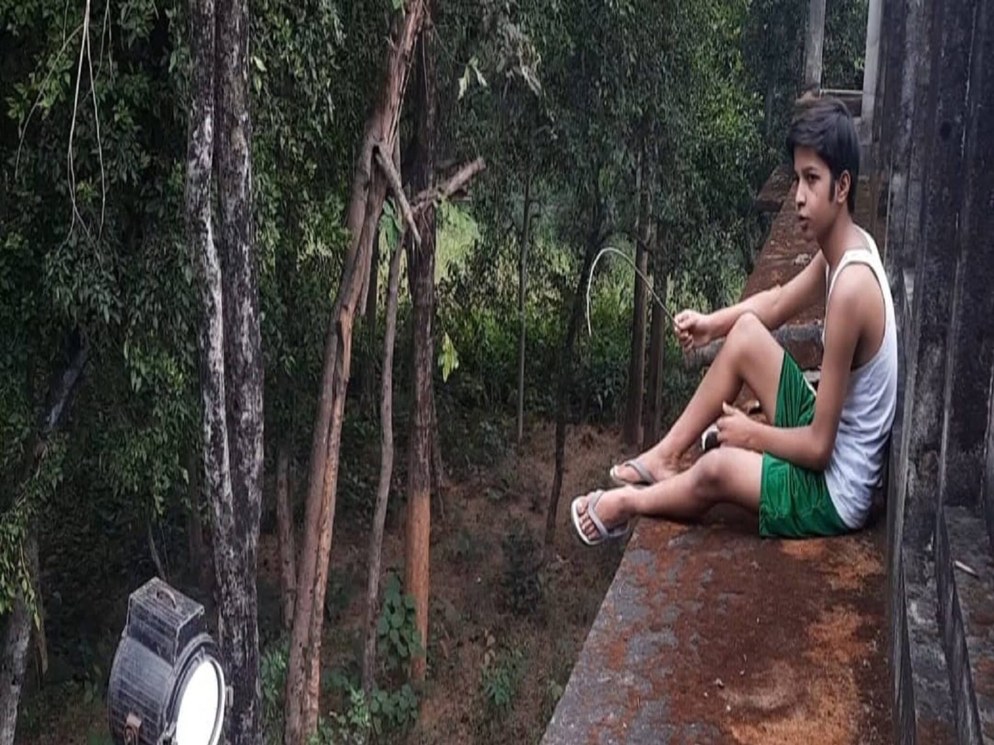 Bengali Film | Shooting at Purulia: শীতের রোদ মেখে পুরুলিয়ায় জোরদার শ্যুটিং বাংলা ছবির, পরিচালক সুব্রত সেন