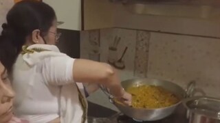 সারাদিন উপোশ করে নিজে হাতে মায়ের ভোগ রাঁধছেন মমতা! মুহূর্তে ভাইরাল ভিডিও সারাদিন উপোশ করে নিজে হাতে মায়ের ভোগ রাঁধছেন মমতা! মুহূর্তে ভাইরাল ভিডিও