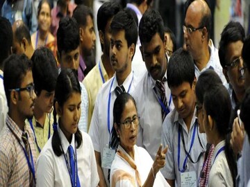পড়ুয়াদের জন্য বড় ঘোষণা মমতা বন্দ্যোপাধ্যায়ের