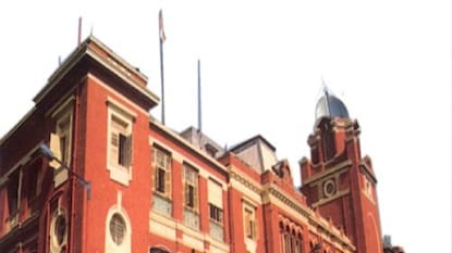 পুরভোটে কাদের প্রার্থী করবে তৃণমূল, যে নাম উঠে আসছে... পুরভোটে কাদের প্রার্থী করবে তৃণমূল, যে নাম উঠে আসছে...