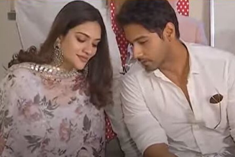 সম্প্রতি যশের সঙ্গে একটি ছবিরও শ্যুটিং শুরু করেছেন নুসরত। ছবির প্রযোজক এনা সাহা। অন্যদিকে নুসরতের চ্যাট শো, ইশক উইথ নুসরতেও অতিথি হয়ে এসেছেন যশ। 