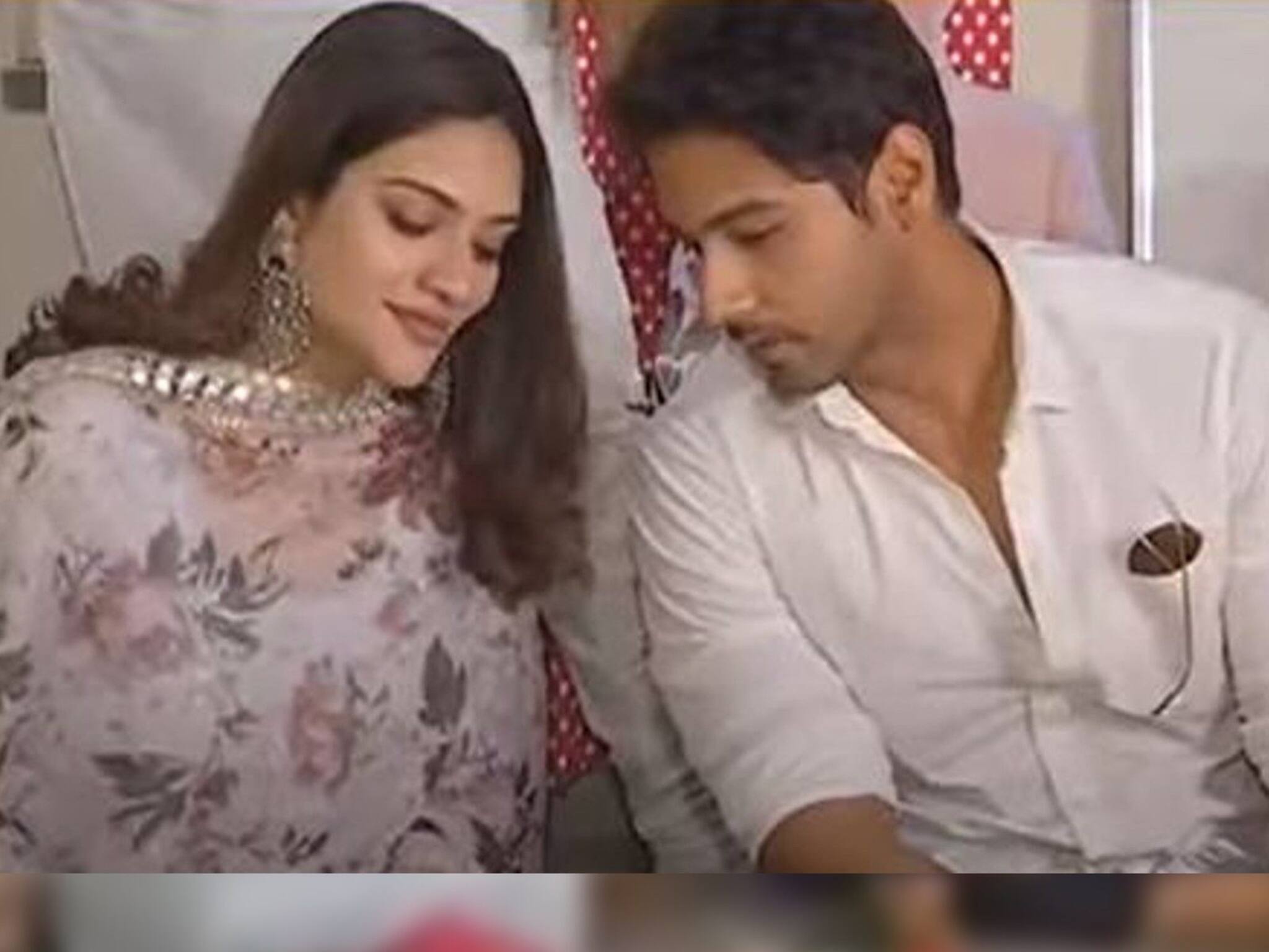 Nusrat Jahan | Yash Dasgupta: বিয়ের সেটে শ্যুটিং! নতুন ছবির কাজ শুরু করলেন নুসরত-যশ