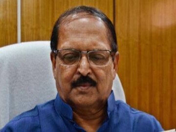 সুব্রত মুখোপাধ্যায়ের স্মৃতিতে রাস্তার নামকরণ করতে চায় পুরসভা৷ 
