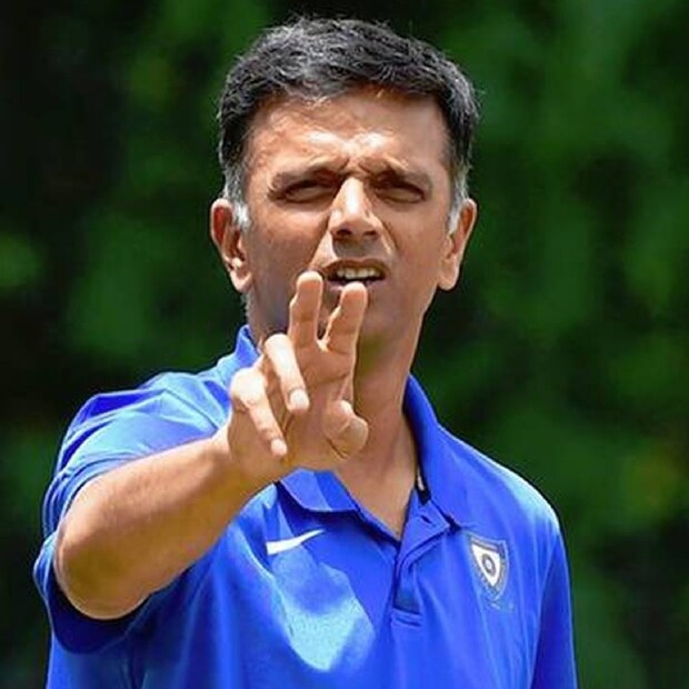 অনূর্ধ্ব-১৯ ভারতীয় দলের কোচ হওয়ার পরও প্রথম ম্যাচে জিতেছিলেন রাহুল দ্রাবিড়। আর এবার ভারতীয় সিনিয়র দলের কোচ হওয়ার পরও নিউ জিল্যান্ডর বিরুদ্ধে প্রথম ম্যাচ জিতে শুরু করলেন মিস্টার ডিপেন্ডেবল। ভারতীয় ক্রিকেটে দ্রাবিড় যুগের সূচনা হল। 