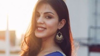 সুশান্ত মামলায় বাজেয়াপ্ত হয়েছিল ব্যাঙ্ক অ্যাকাউন্ট-মোবাইল! এক বছর পরে ফেরত পেলেন রিয়া