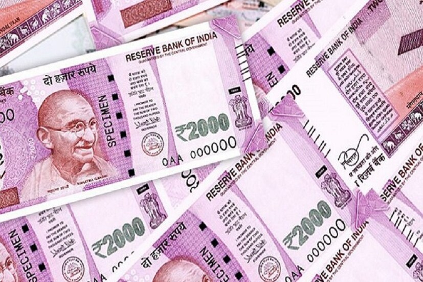 মাল্টি অ্যাসেট ফান্ডের (Multi Asset Fund) টাকা বেশ কয়েকটি সেক্টরে জমা করা যেতে পারে ৷ মার্চ ২০২০-তে যখন বাজার এক্কেবারে নিম্নস্তরে ছিল তখন বিনিয়োগকারীরা বিনিয়োগের এক ভাল রাস্তা অবলম্বন করেছিলেন ৷ প্রতীকী ছবি ৷