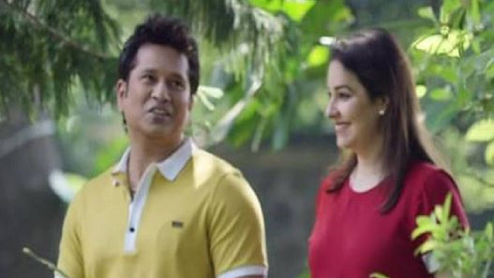 100% Love: শুধু সচিনই নন, বয়সে অনেক বড় মেয়ের প্রেমে হাবুডুবু খেয়ে বিয়ে করেন ‘এই’ ক্রিকেটাররা