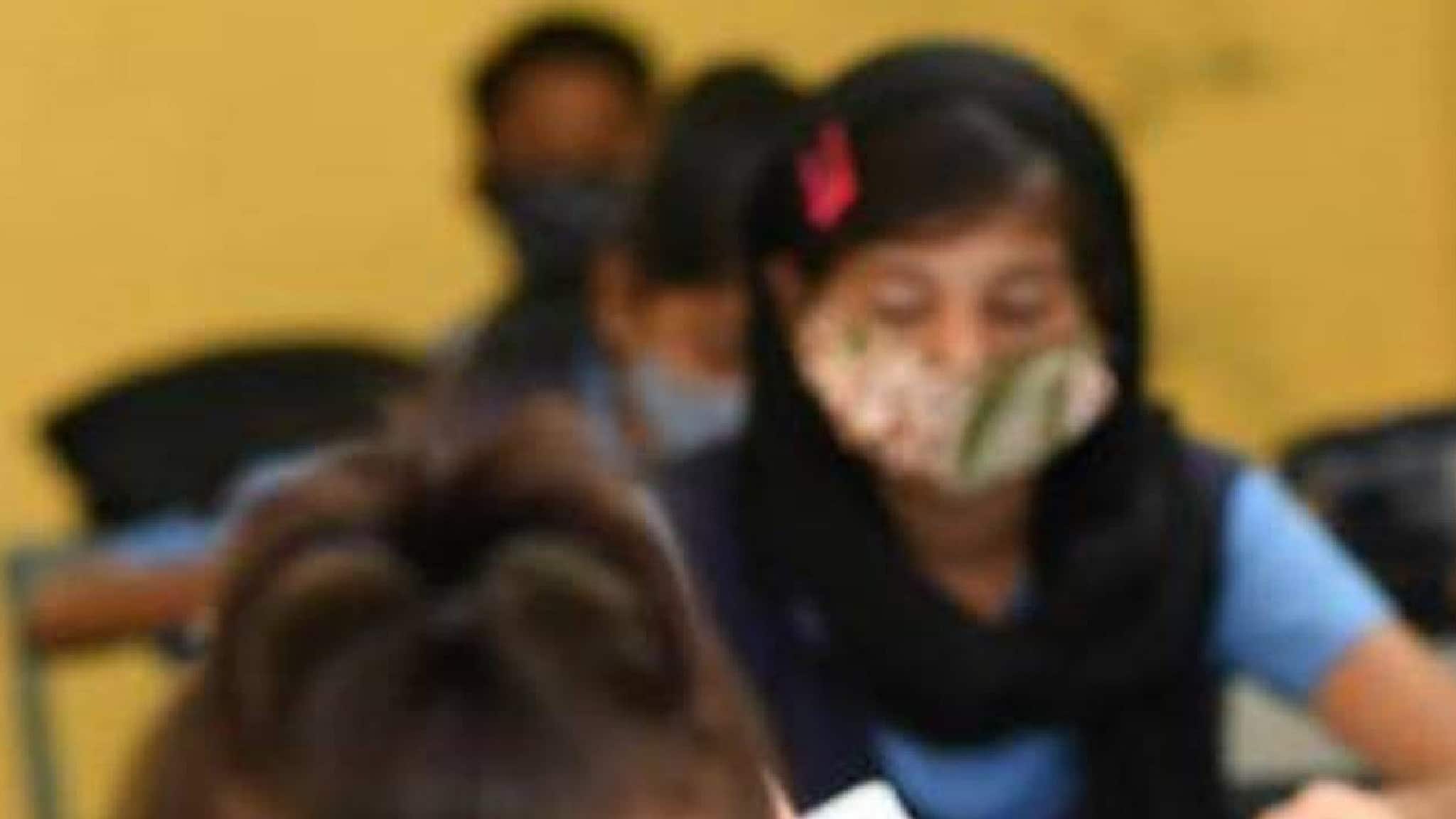 Corona Update In West Bengal: স্কুল খোলার পরের দিনই চিন্তা, এক ধাক্কায় রাজ্যে বেশ কিছুটা বাড়ল করোনা আক্রান্তের সংখ্যা