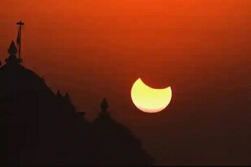 রাশিতে রাশিতে রাহু-কেতুর কুপ্রভাব, সূর্য গ্রহণের সময় জপ করুন এই মন্ত্র