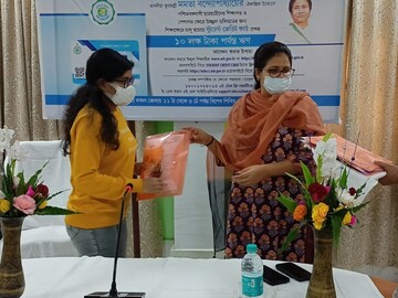 স্টুডেন্টস ডে তে ২০ হাজার পড়ুয়ার হাতে স্টুডেন্ট ক্রেডিট কার্ড? বিশেষ লক্ষ্য স্থির মুখ্য সচিবের