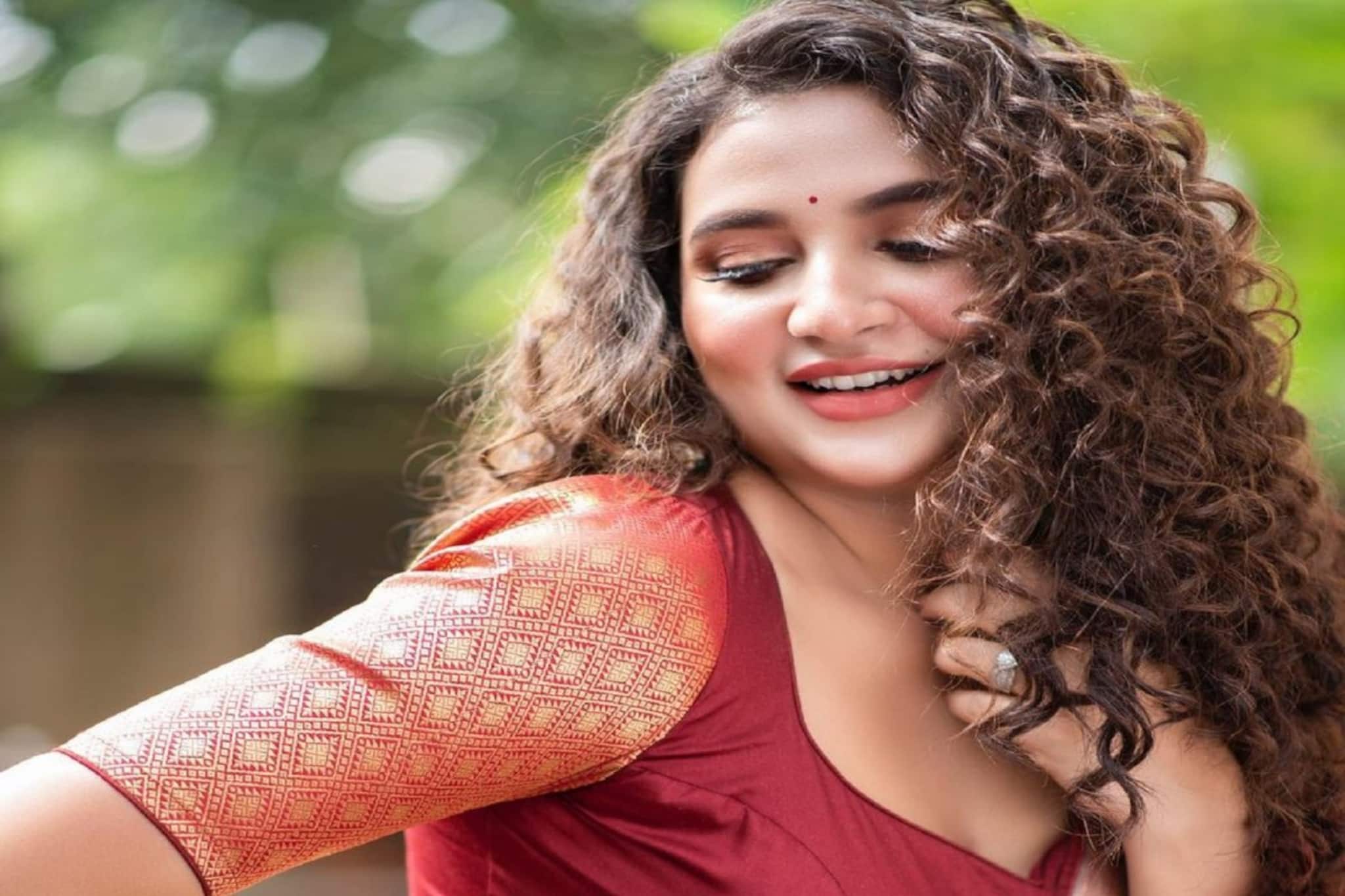 প্রিয় শুভশ্রীর জন্মদিনে কি পাঠালেন জিৎ? স্ত্রীর জন্য সেরা উপহার খুঁজছেন রাজ