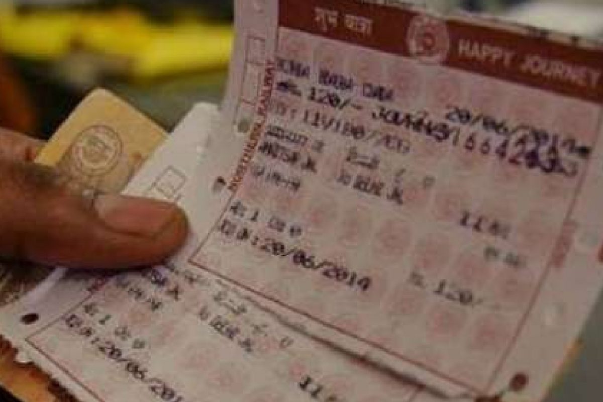  Indian Railways Ticket: ট্রেনের টিকিট হারিয়ে ফেলেছেন? এবার সফর করবেন কীভাবে? জেনে নিন কী করতে হবে