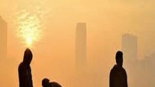 বঙ্গোপসাগরে একটি এবং আরব সাগরে আরও একটি নিম্নচাপ রয়েছে। দক্ষিণ-পূর্ব বঙ্গোপসাগরের নিম্নচাপ ক্রমশ পশ্চিম দিকে এগিয়ে আগামীকাল পশ্চিম মধ্য ও দক্ষিণ পশ্চিম বঙ্গোপসাগরে অবস্থান করবে। নিম্নচাপটি বৃহস্পতিবার দক্ষিণ অন্ধপ্রদেশ উত্তর তামিলনাড়ু উপকূলে পৌঁছবে। বঙ্গোপসাগরে একটি এবং আরব সাগরে আরও একটি নিম্নচাপ রয়েছে। দক্ষিণ-পূর্ব বঙ্গোপসাগরের নিম্নচাপ ক্রমশ পশ্চিম দিকে এগিয়ে আগামীকাল পশ্চিম মধ্য ও দক্ষিণ পশ্চিম বঙ্গোপসাগরে অবস্থান করবে। নিম্নচাপটি বৃহস্পতিবার দক্ষিণ অন্ধপ্রদেশ উত্তর তামিলনাড়ু উপকূলে পৌঁছবে।