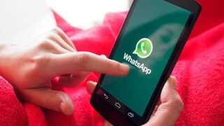 এই পদ্ধতি মেনে চললে সহজে ফেরত পাবেন হোয়াটস অ্যাপে ডিলিট হয়ে যাওয়া সমস্ত মেসেজ। কিন্তু তার আগে মেনে চলতে হবে বেশ কয়েকটি নিয়ম। আগে থেকে আপনার ফোনের হোয়াটসঅ্যাপে যদি সেই পদ্ধতি চালু করা থাকে, তাহলেই আপনি ফেরত পেতে পারেন সমস্ত ডিলিট হয়ে যাওয়া চ্যাট। এই পদ্ধতি মেনে চললে সহজে ফেরত পাবেন হোয়াটস অ্যাপে ডিলিট হয়ে যাওয়া সমস্ত মেসেজ। কিন্তু তার আগে মেনে চলতে হবে বেশ কয়েকটি নিয়ম। আগে থেকে আপনার ফোনের হোয়াটসঅ্যাপে যদি সেই পদ্ধতি চালু করা থাকে, তাহলেই আপনি ফেরত পেতে পারেন সমস্ত ডিলিট হয়ে যাওয়া চ্যাট।