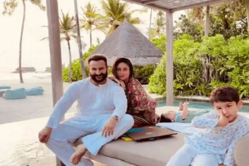 করিনা পতৌদি প্যালেস থেকে নিজের জীবনের চাঁদের ছবি তুলে পোস্ট করেছেন ৷ ইনস্টাগ্রাম স্টোরিতে স্বামী সইফ আলি খান (Saif Ali Khan), বড় ছেলে তৈমুর আলি খান (Elder Son Taimur Ali Khan), ছোট ছেলে জাহাঙ্গীর আলি খানের (Younger Son Jahangeer Ali Khan) ছবি পোস্ট করেছেন ৷ 