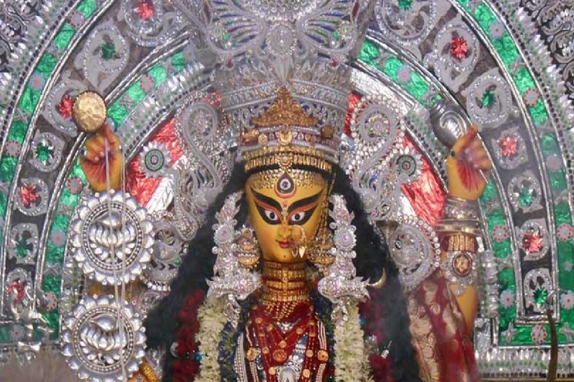 *চন্দননগর পুলিশ কমিশনারেট সূত্রে জানা গিয়েছে, এ বারে চন্দননগরে ১৩২টি এবং ভদ্রেশ্বরে ৬৩টি জগদ্ধাত্রী পুজোর অনুমতি দেওয়া হয়েছে। চন্দননগর এবং ভদ্রেশ্বরে ‘নো এন্ট্রির’ পাশাপাশি করোনাভাইরাস সংক্রান্ত বিধিনিষেধ জারি থাকবে। সংগৃহীত ছবি। 