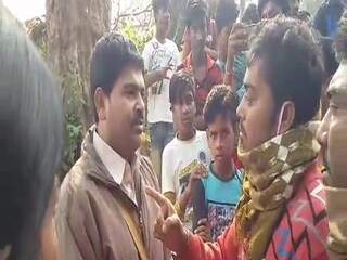 শিশুপুত্র-সহ স্ত্রীকে অস্বীকারের অভিযোগ বহরমপুরে। 
