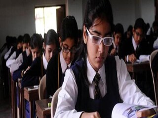 'মহিলাদের স্বাধীনতাই সমাজ ও পরিবারে অশান্তির মূল কারণ', CBSE দশমের প্রশ্নপত্র ঘিরে তুমুল বিতর্ক!