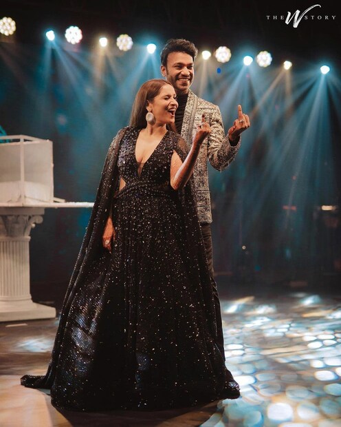 *অঙ্কিতা লোখান্ডে ভীষণই ধার্মিক এবং ঘরোয়া, এ কথা কারও অজানা নয়। নিয়ম মেনে নানা পুজোয় তাঁর উজ্জ্বল উপস্থিতি দেখা যায়। ফলে বিয়েতেও কোনও খামতি (traditional wedding) ছিল না। 