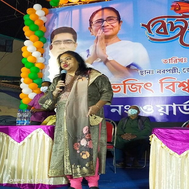 জিতলেন তৃণমূল প্রার্থী রত্না চট্টোপাধ্যায়