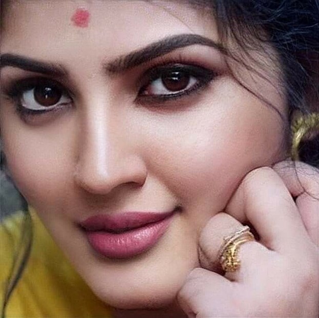 নাক যাদের সোজা থাকে, তারা মানুষকে সব কাজে উৎসাহ দেয়। খুব গোছানো স্বভাবের হয়। যে কোনও কাজ নিখুঁতভাবে করতেই বেশি পছন্দ করেন এঁরা। তবে এদের প্রেমে প্রতারণা করতে পারে কেউ। আবার প্রত্যাশা অনুযায়ী ফলও পান না এঁরা।